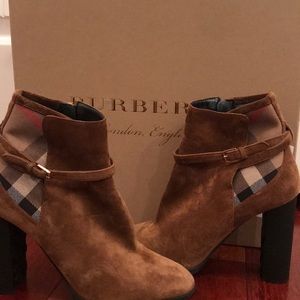 Burberry “Stebbingford” Suede Booties Size 38